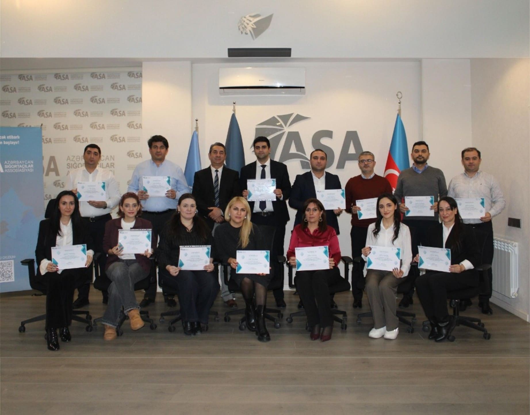 Azerbaycan-Senaye-Sigorta-Sirketinin-emekdaslari-inkluziv--xidmetlere-dair-telimde-istirak-edibler